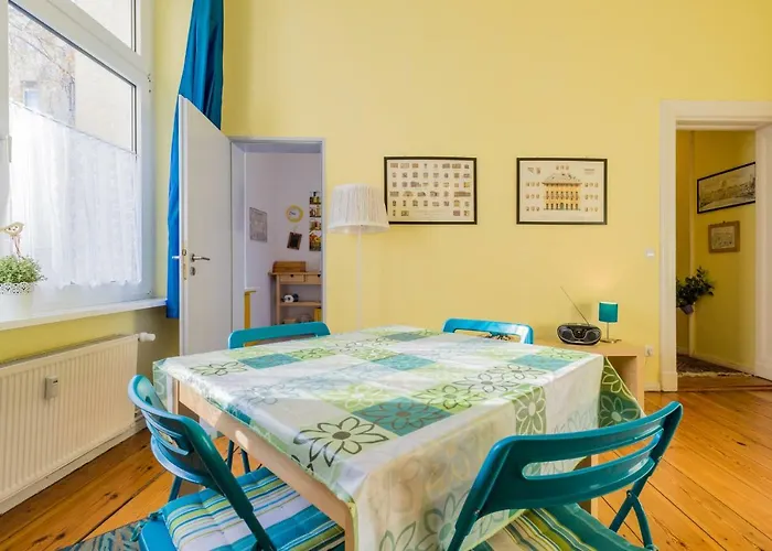 Charlotte * ברלין